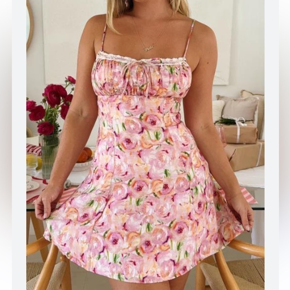 Selfie Leslie Lead The Way Mini Dress in Pink Floral Print Size Small US 4